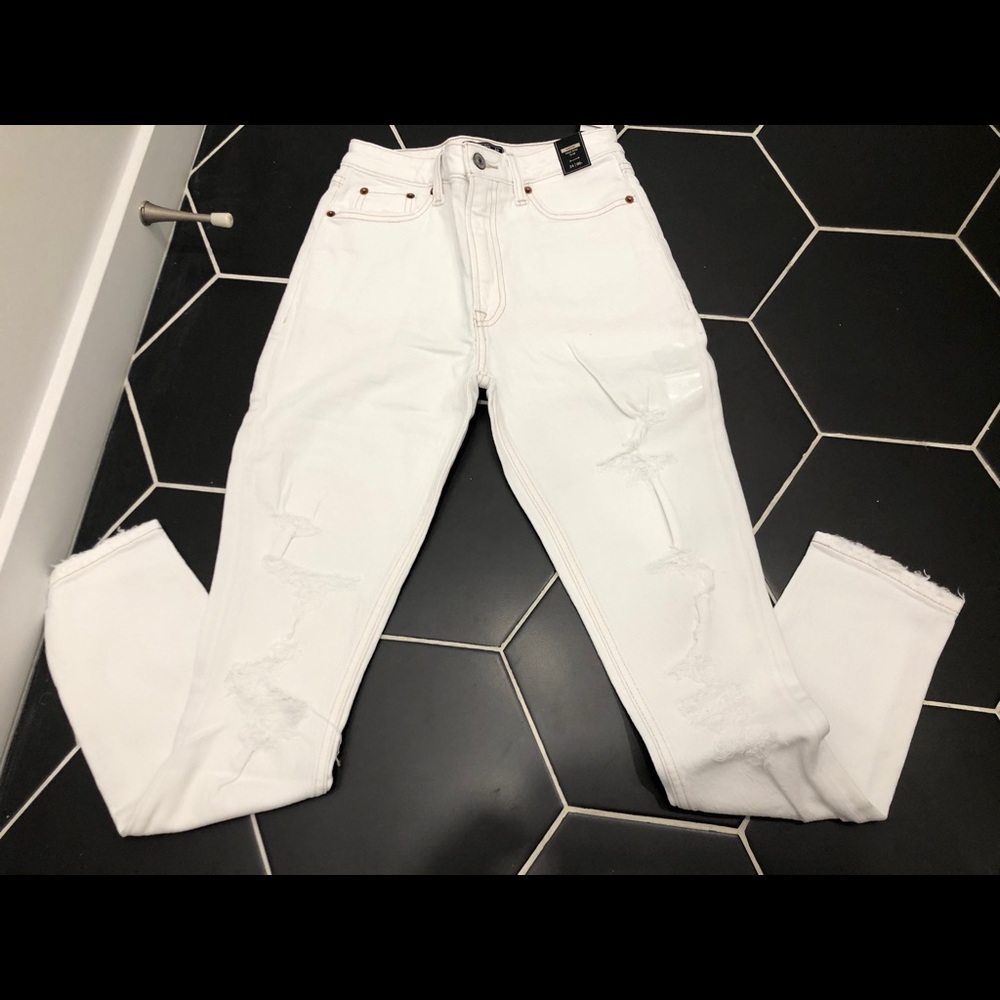 New Abercrombie and Fitch white  skinny jeans
